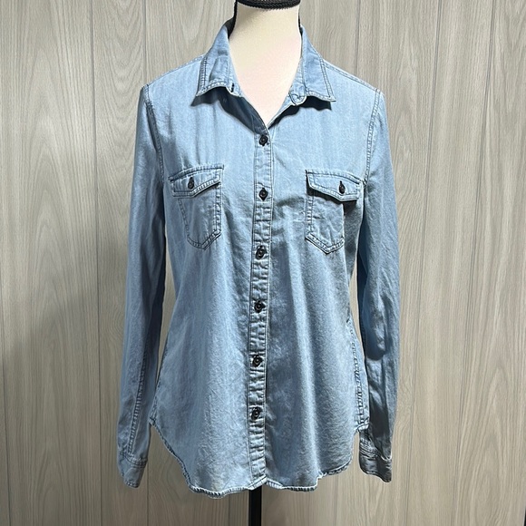 Old Navy button down shirt size medium - Picture 1 of 15